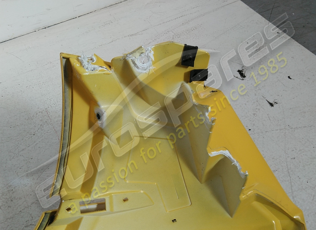 damaged lamborghini cover,fender. part number 470854959k (3)