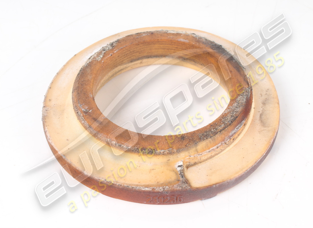 USED Ferrari LOWER SPACER . PART NUMBER 211236 (1)