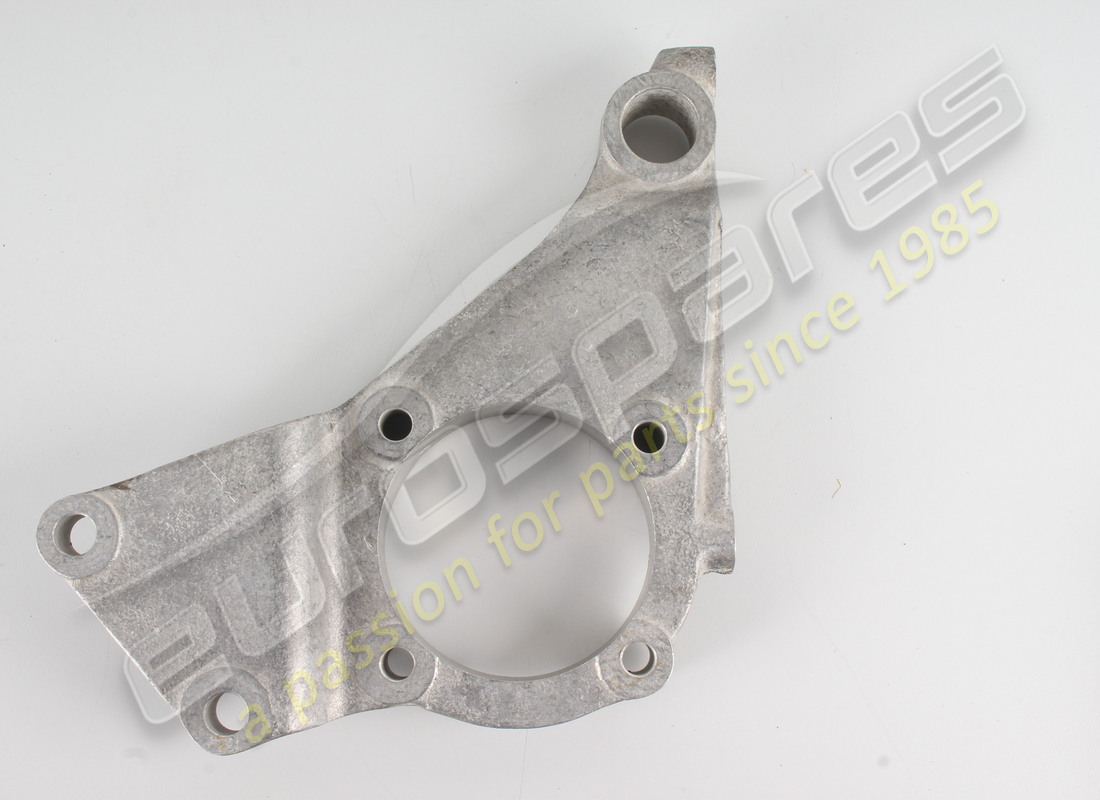 new ferrari pas pump bracket. part number 152729 (2)