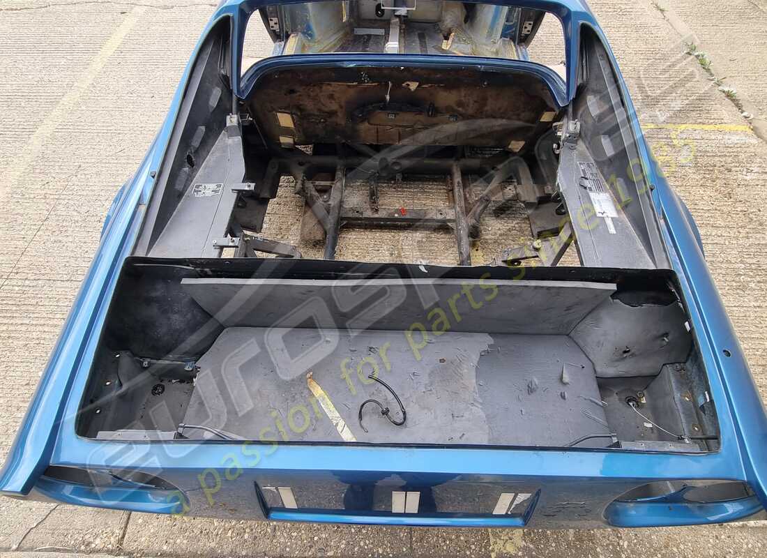 USED FERRARI GTS BODYSHELL. PART NUMBER 617512000 (8) used ferrari gts bodyshell. part number 617512000 (8)