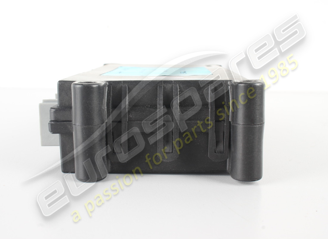 USED ASTON MARTIN MODULE, ELECTRONIC, PASS DOOR. PART NUMBER AG4314C237CA (4) used aston martin module, electronic, pass door. part number ag4314c237ca (4)