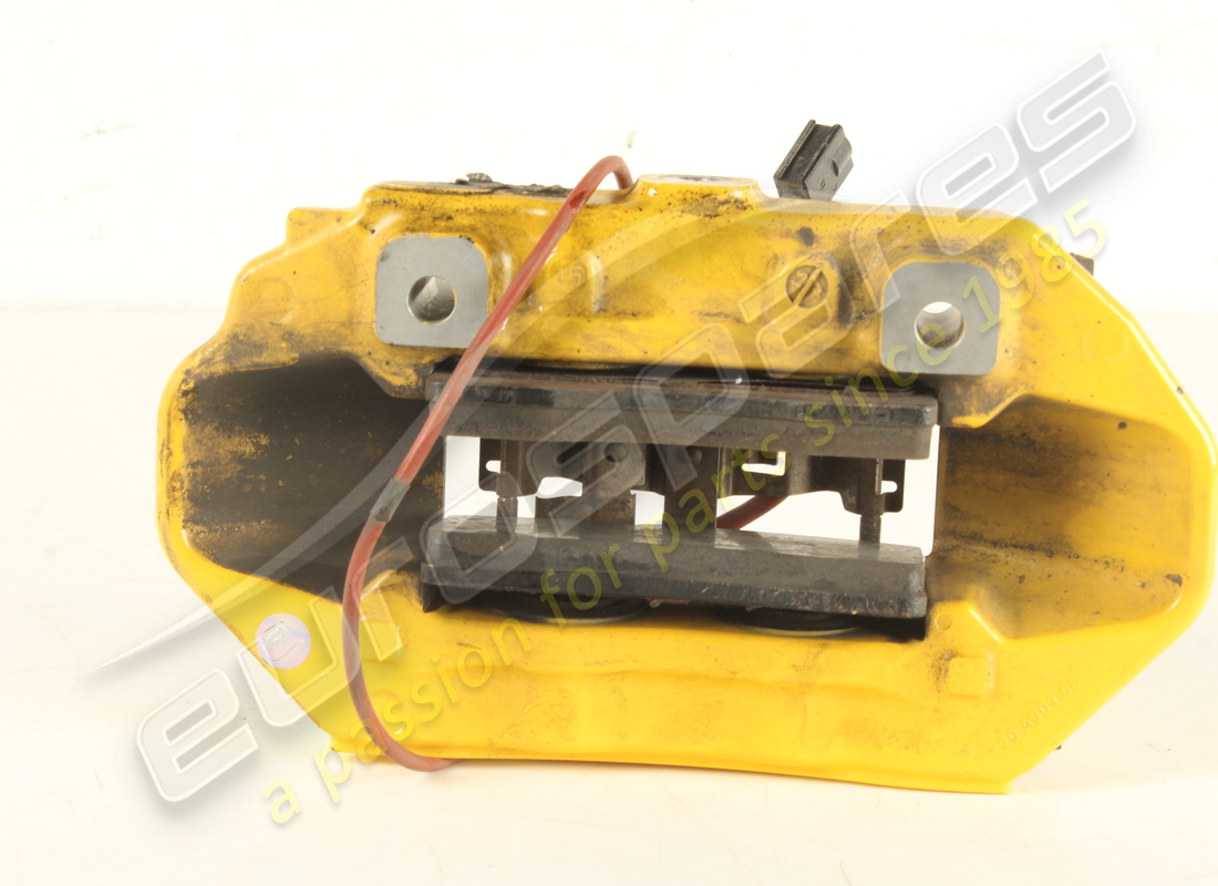 USED FERRARI REAR RH CALIPER WITH PADS. PART NUMBER 311677 (4) used ferrari rear rh caliper with pads. part number 311677 (4)