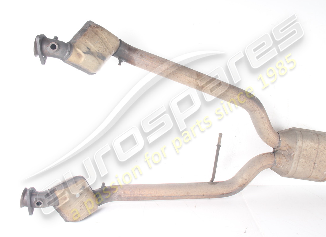 USED MASERATI MANIFOLD W/ PRECAT. AND CATA. PART NUMBER 389000104 (2) used maserati manifold w/ precat. and cata. part number 389000104 (2)