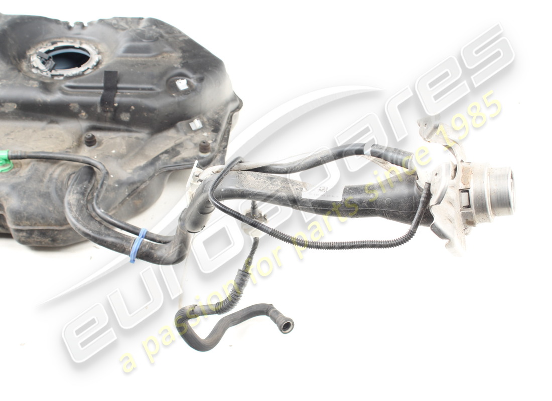 USED LAMBORGHINI FUEL TANK. PART NUMBER 4M0201021GL (3) used lamborghini fuel tank. part number 4m0201021gl (3)