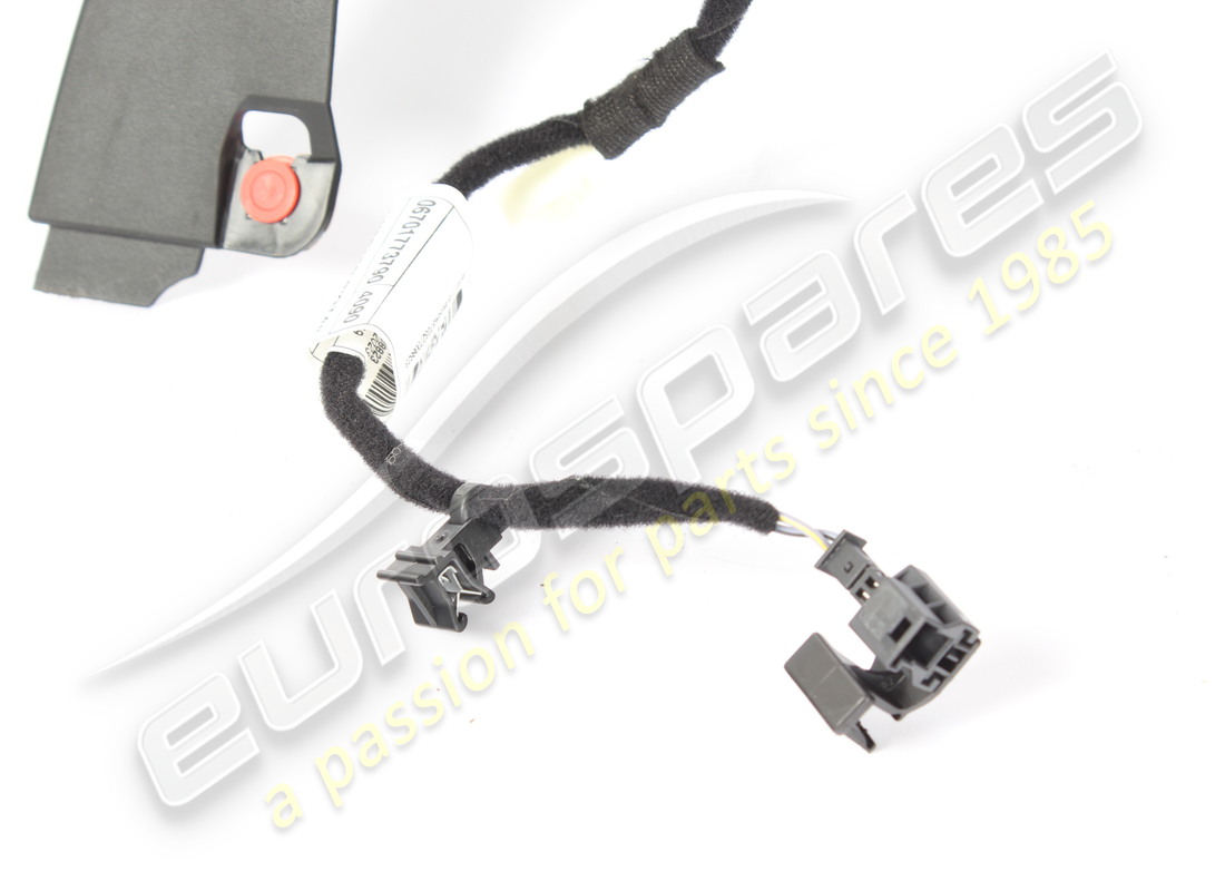 USED MASERATI RH FRONT DOOR COVER. PART NUMBER 670197378 (5) used maserati rh front door cover. part number 670197378 (5)