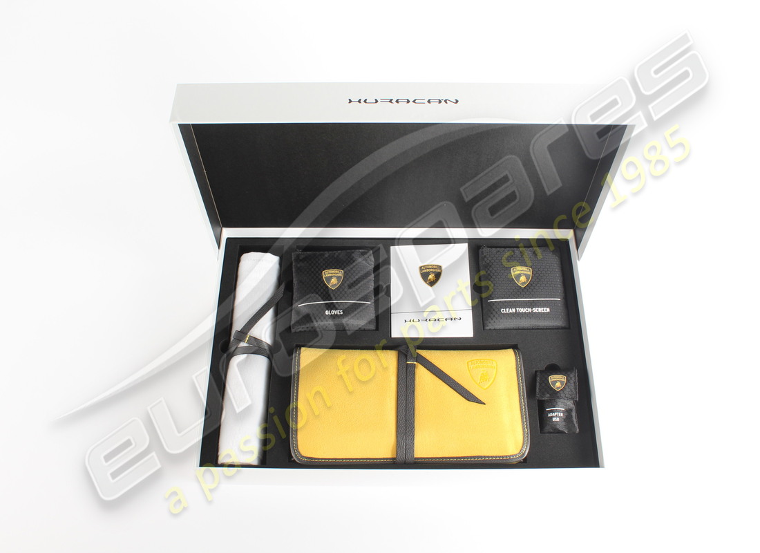 new lamborghini cleaning kit. part number 400898275 (2)