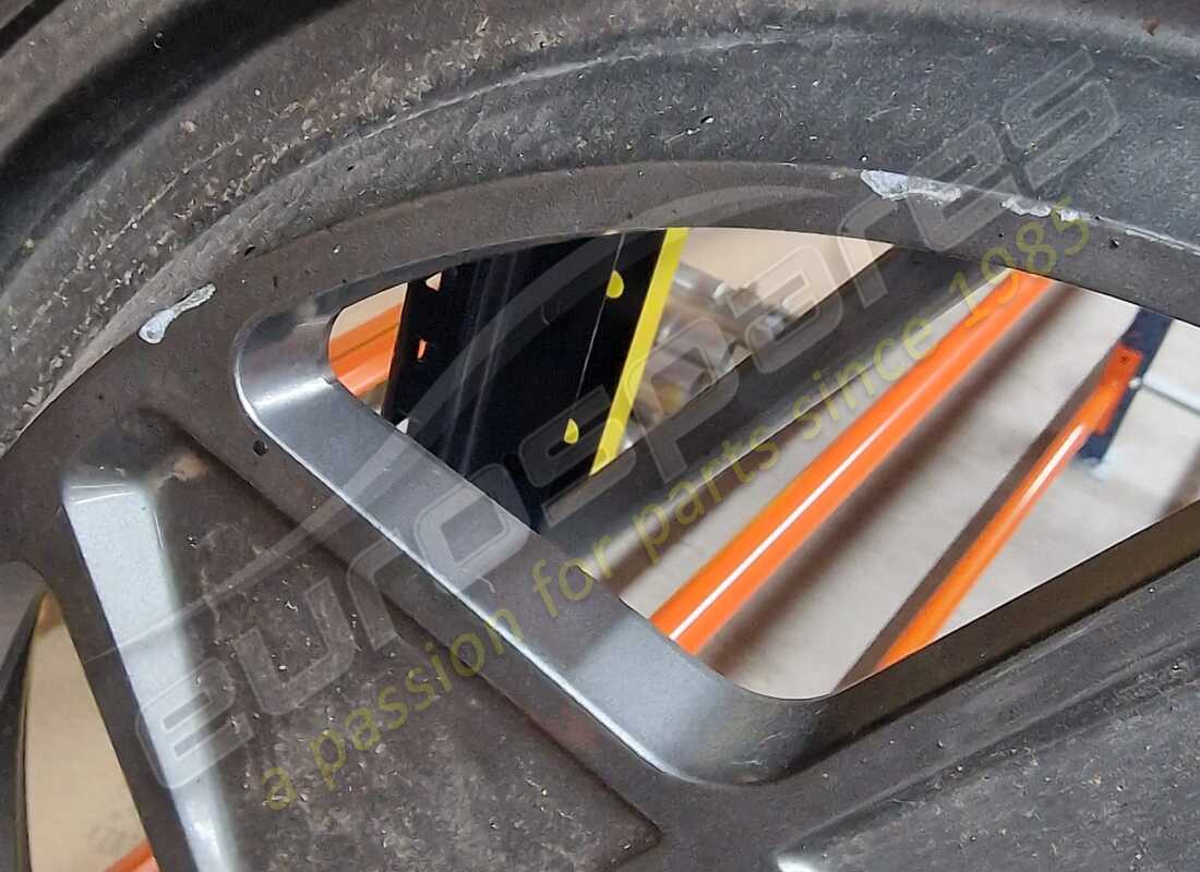 USED FERRARI SPARE WHEEL RIM SPEEDLINE 3 1/4B X 18. PART NUMBER 136874 (3) used ferrari spare wheel rim speedline 3 1/4b x 18. part number 136874 (3)