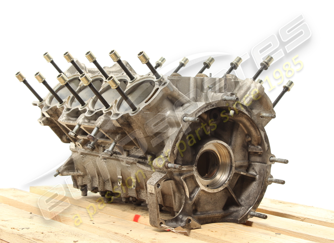 used maserati crankcase / lower crank. assembly. part number 216261 (2)