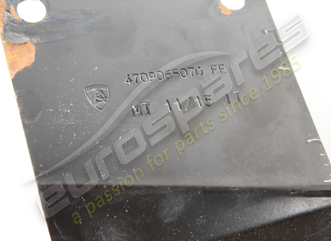 USED LAMBORGHINI HOLDER, ELECTRIC. PART NUMBER 470906507D (3) used lamborghini holder, electric. part number 470906507d (3)