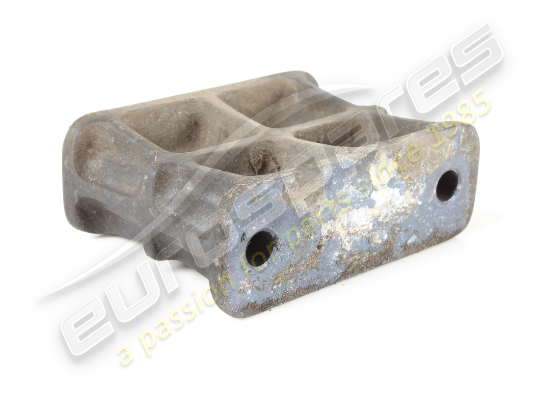 USED FERRARI SPACER BLOCK. PART NUMBER 158048 (2) used ferrari spacer block. part number 158048 (2)