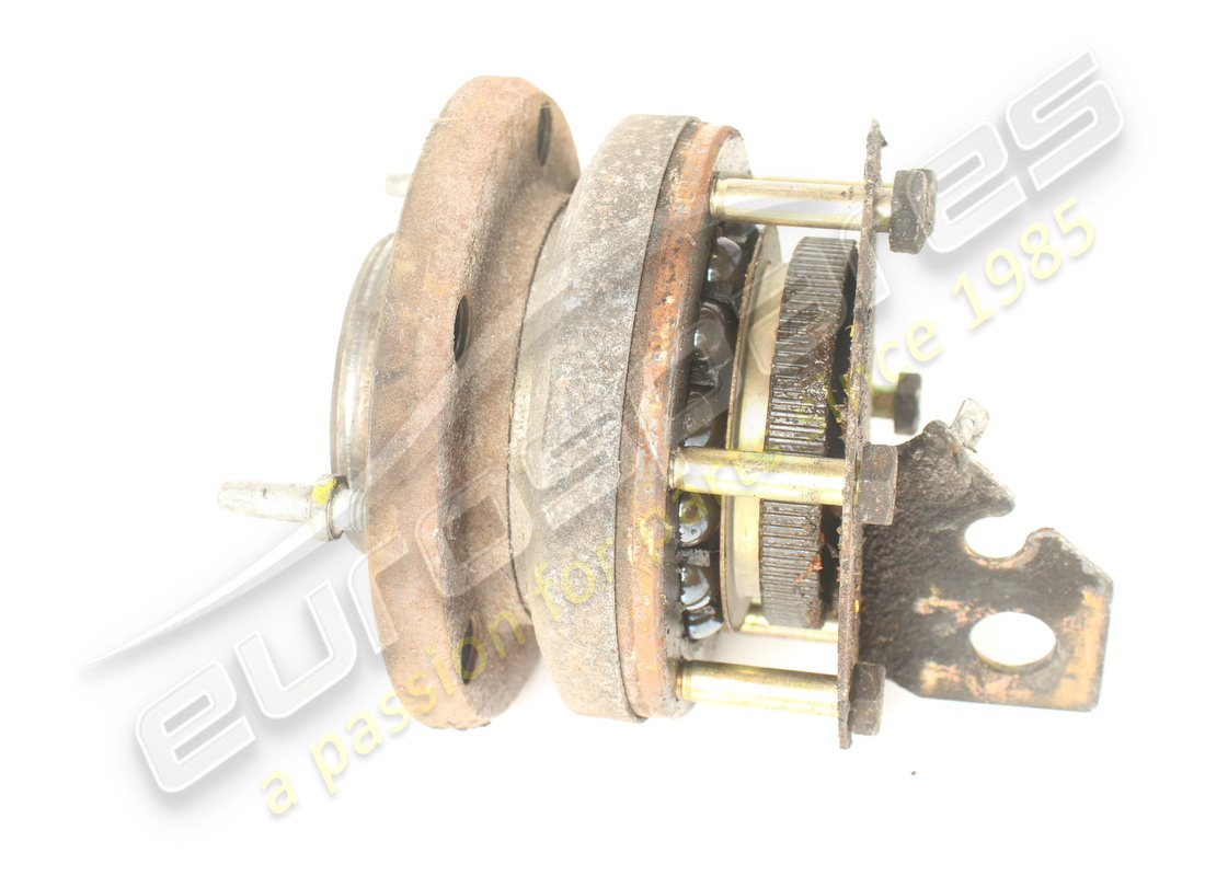 USED FERRARI FRONT HUB. PART NUMBER 131738 (3) used ferrari front hub. part number 131738 (3)
