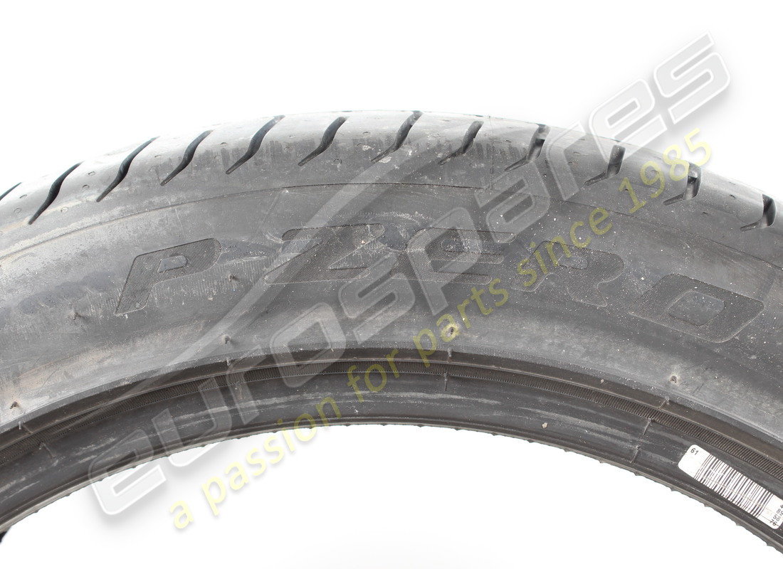 NEW MASERATI PIRELLI TYRE P ZERO XL MGT, 295/40 R20 (110Y). PART NUMBER 670034882 (3) new maserati pirelli tyre p zero xl mgt, 295/40 r20 (110y). part number 670034882 (3)