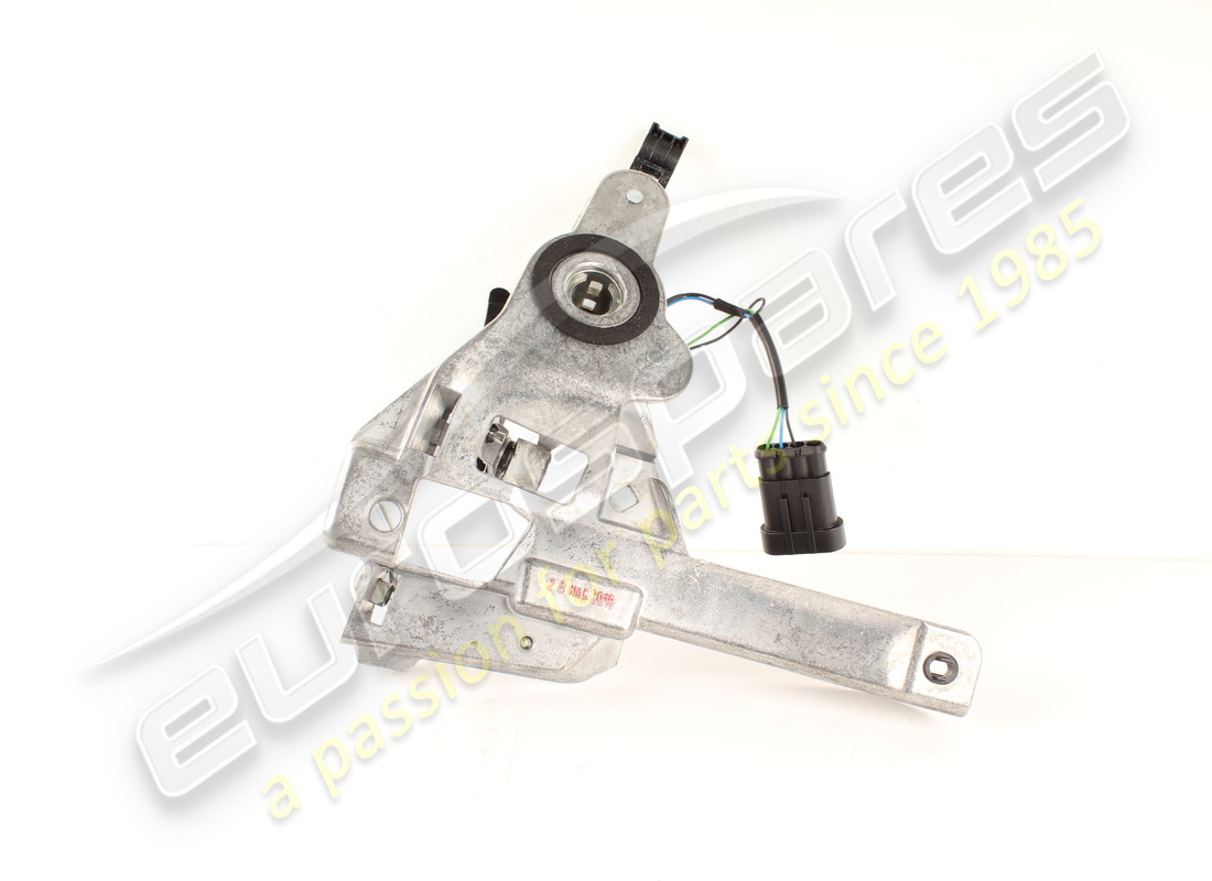 new maserati lh outer handle support. part number 82386000 (2)