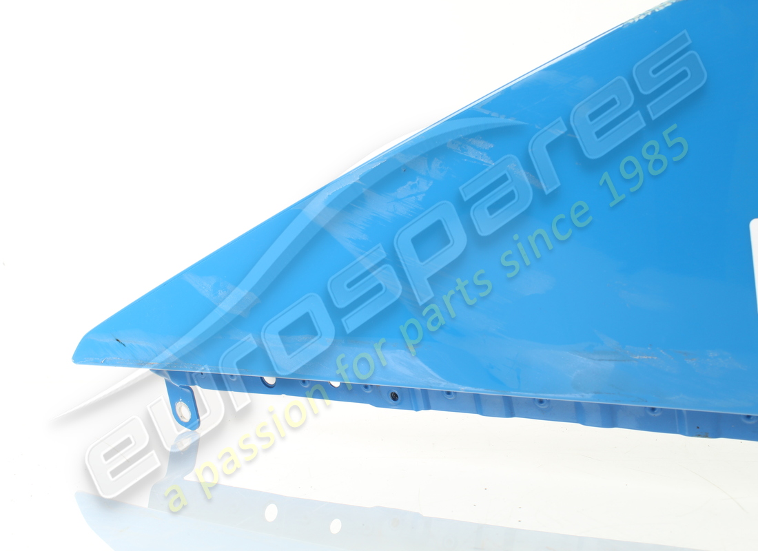 USED LAMBORGHINI RIGHT FRONT FENDER. PART NUMBER 4T0821022D (2) used lamborghini right front fender. part number 4t0821022d (2)