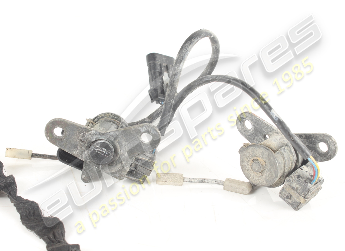 used eurospares complete lock set with key. part number eap1563047 (2)