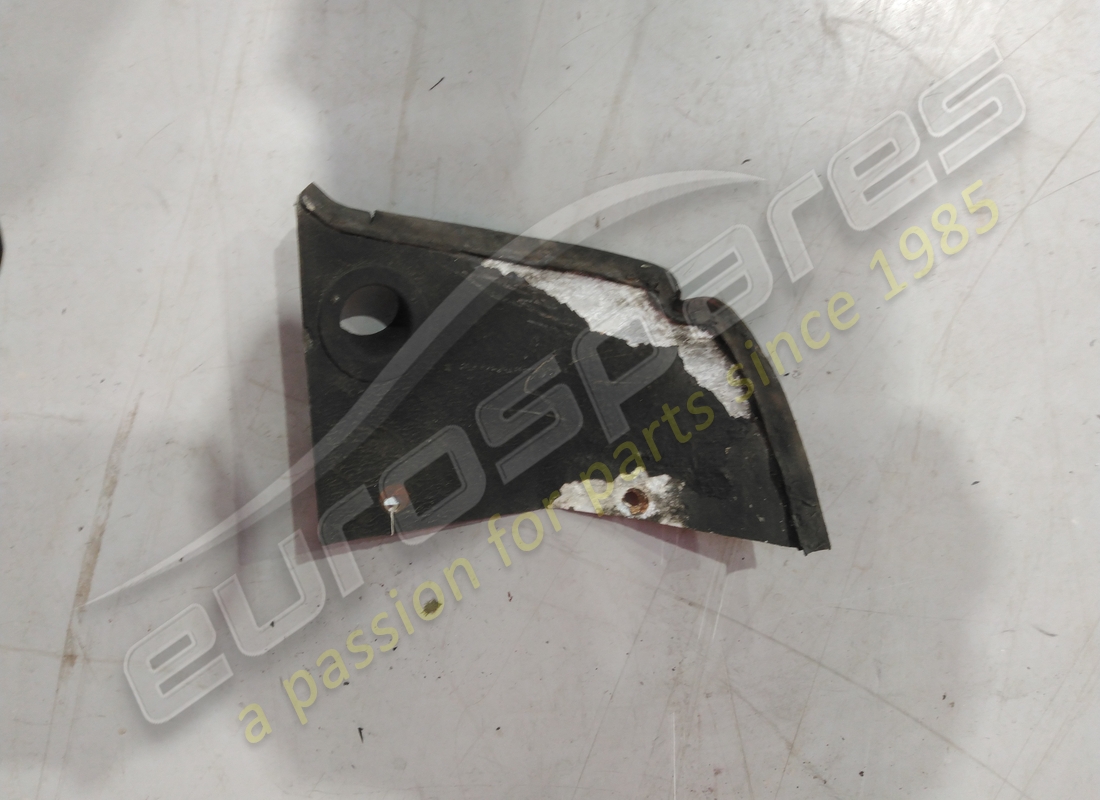 USED FERRARI LH SHIELD. PART NUMBER 40374100 (1) used ferrari lh shield. part number 40374100 (1)