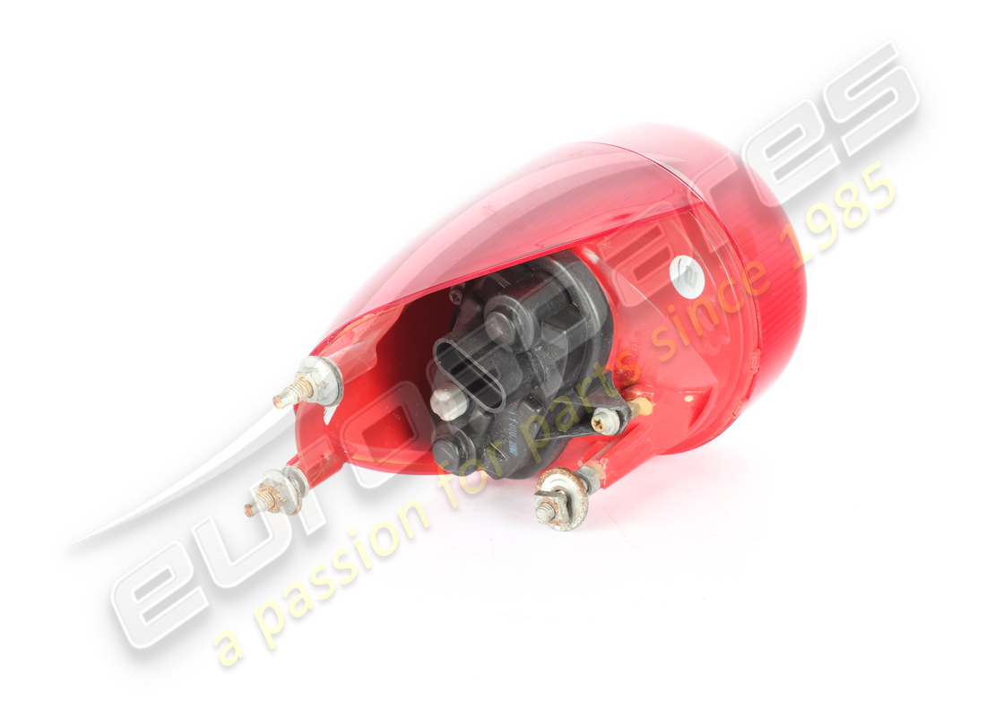 DAMAGED FERRARI INNER LH TAIL LIGHT. PART NUMBER 185669 (2) damaged ferrari inner lh tail light. part number 185669 (2)