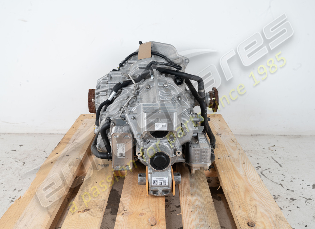 USED PORSCHE 7-SPEED DUAL CLUTCH GEARBOX. PART NUMBER 0BG300044A (4) used porsche 7-speed dual clutch gearbox. part number 0bg300044a (4)