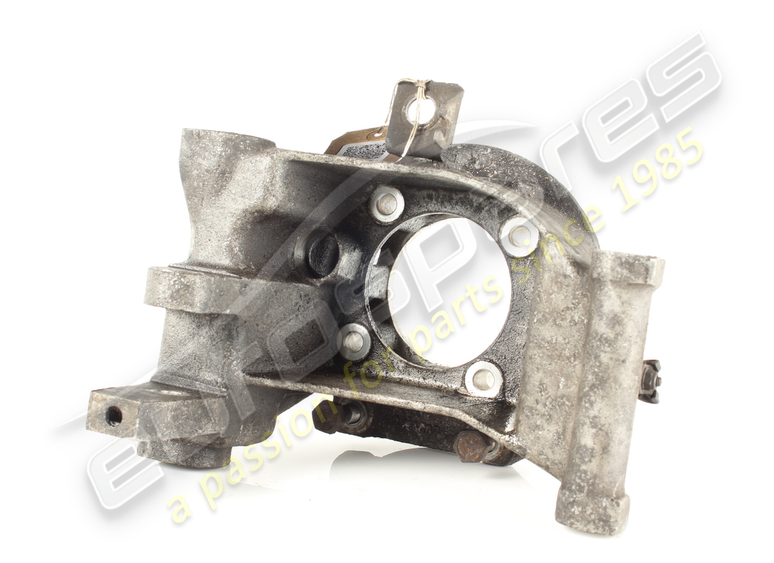 used ferrari complete rh rear hubholder. part number 178370 (2)