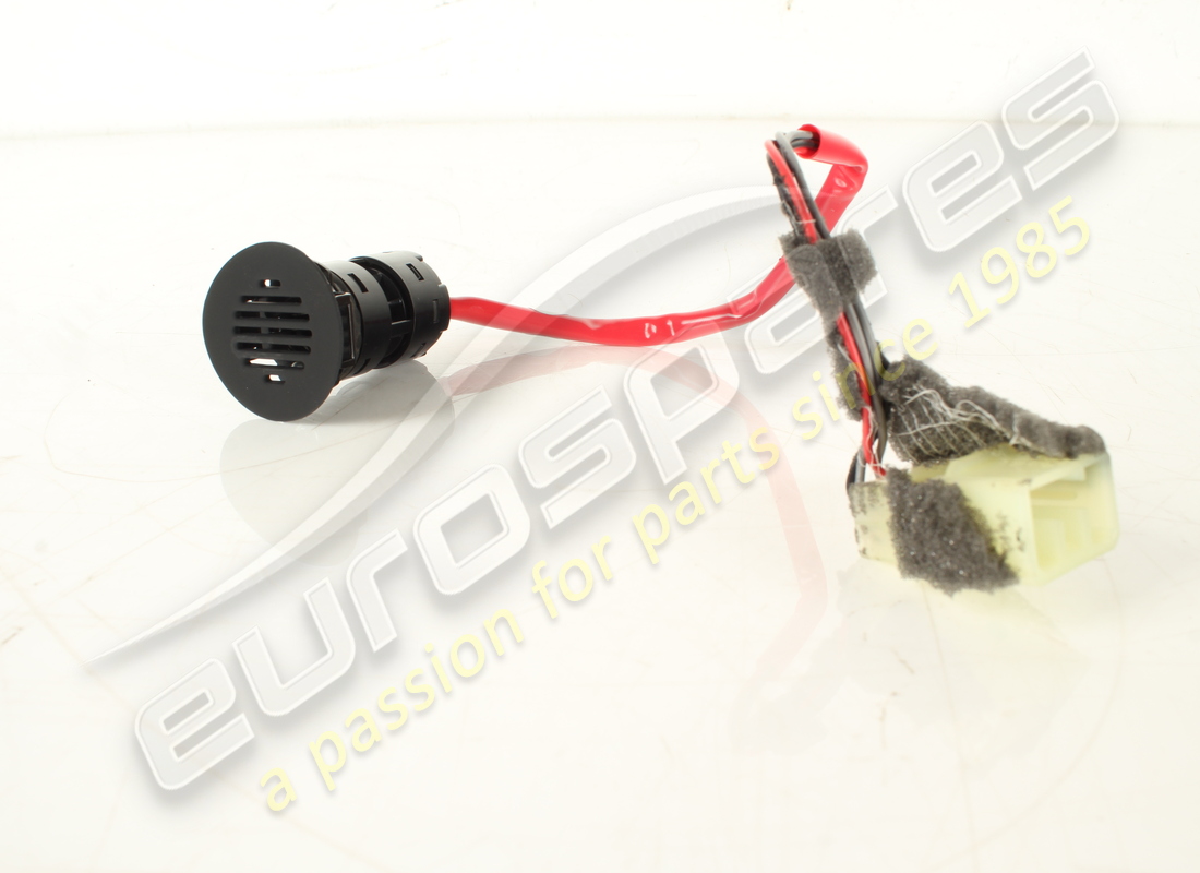 USED FERRARI OUTER TEMPERATURE SENSOR. PART NUMBER 236847 (1) used ferrari outer temperature sensor. part number 236847 (1)