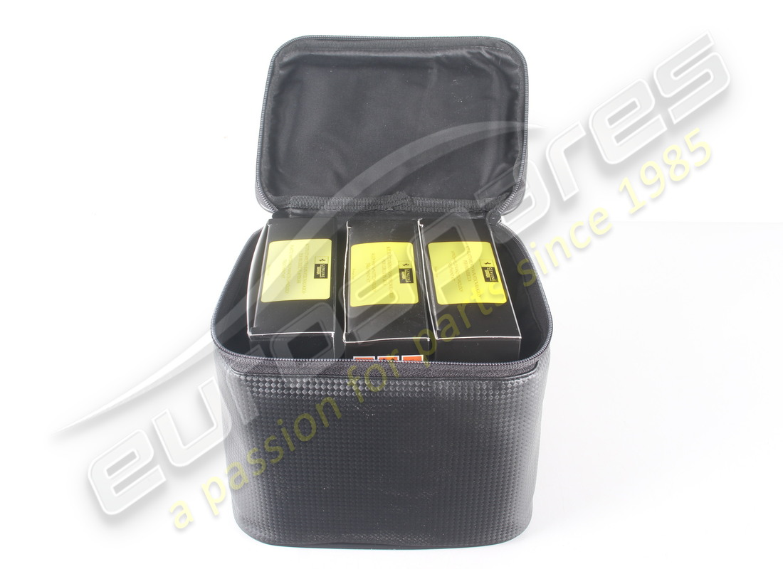 new ferrari nanotechnologies car care kit. part number 70002327 (6)