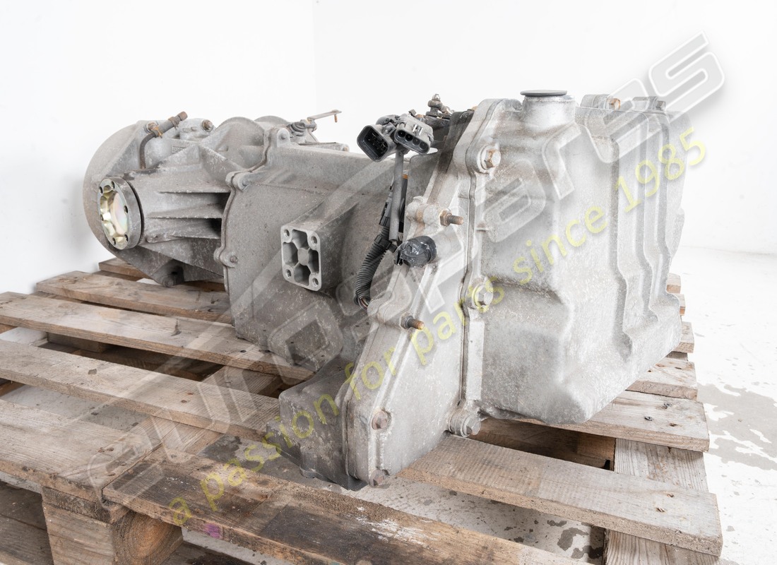 USED FERRARI AUTOMATIC GEARBOX COMPLETE. PART NUMBER 164018 (4) used ferrari automatic gearbox complete. part number 164018 (4)