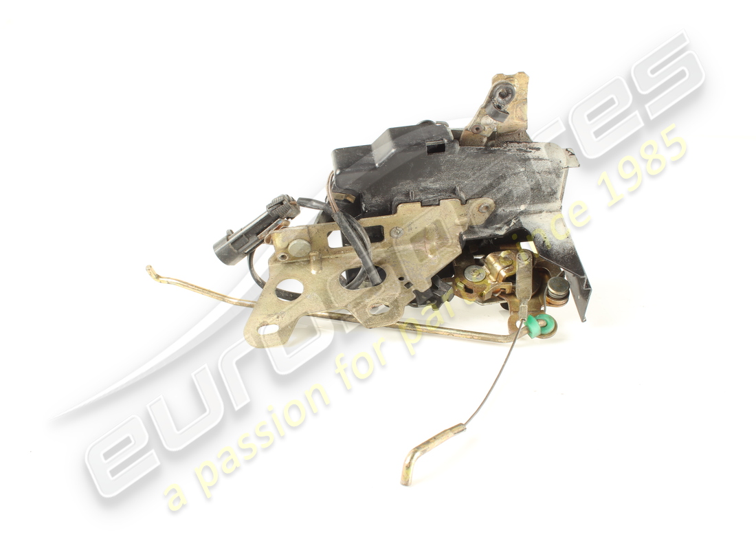 USED FERRARI CIGARETTE LIGHTER BODY. PART NUMBER 61107600 (2) used ferrari cigarette lighter body. part number 61107600 (2)