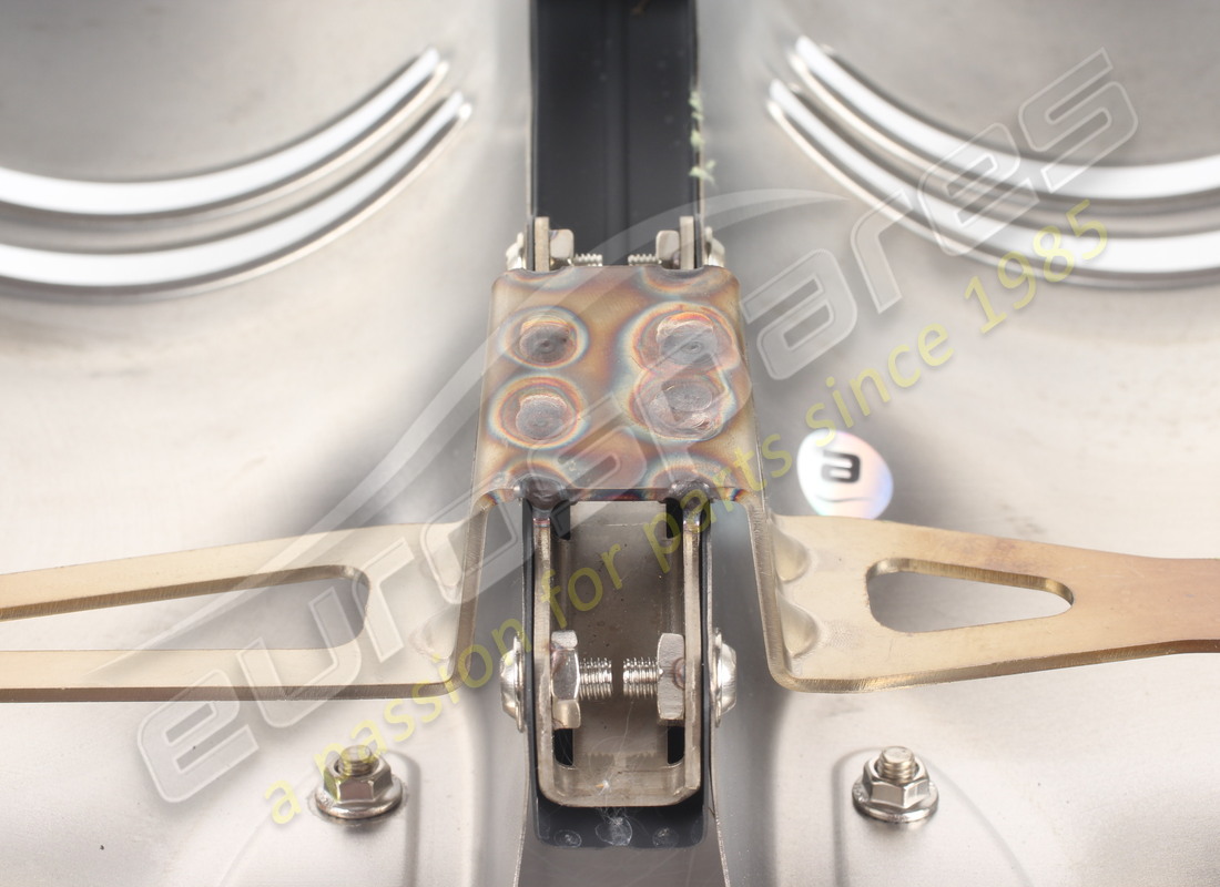 used ferrari riparo calore superiore turb. part number 902850 (7)