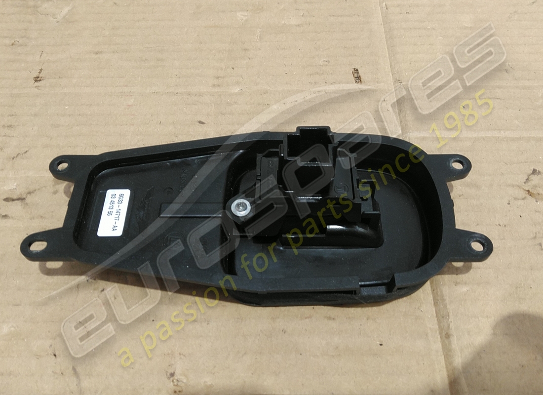 USED ASTON MARTIN WINDOW LIFT SWITCH, PASSENGER SIDE. PART NUMBER 6G3314717AA (2) used aston martin window lift switch, passenger side. part number 6g3314717aa (2)