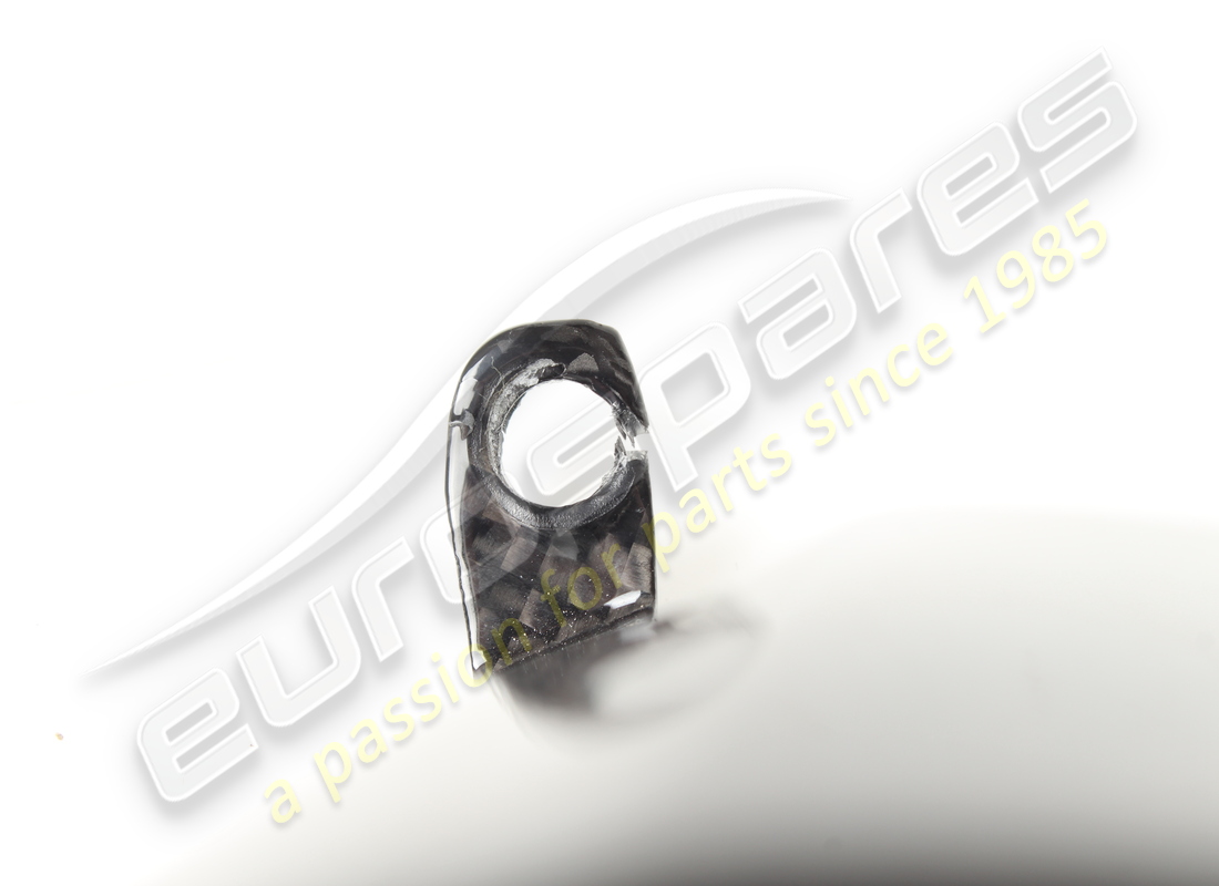 USED FERRARI CENTRE LIP. PART NUMBER 89076800 (8) used ferrari centre lip. part number 89076800 (8)