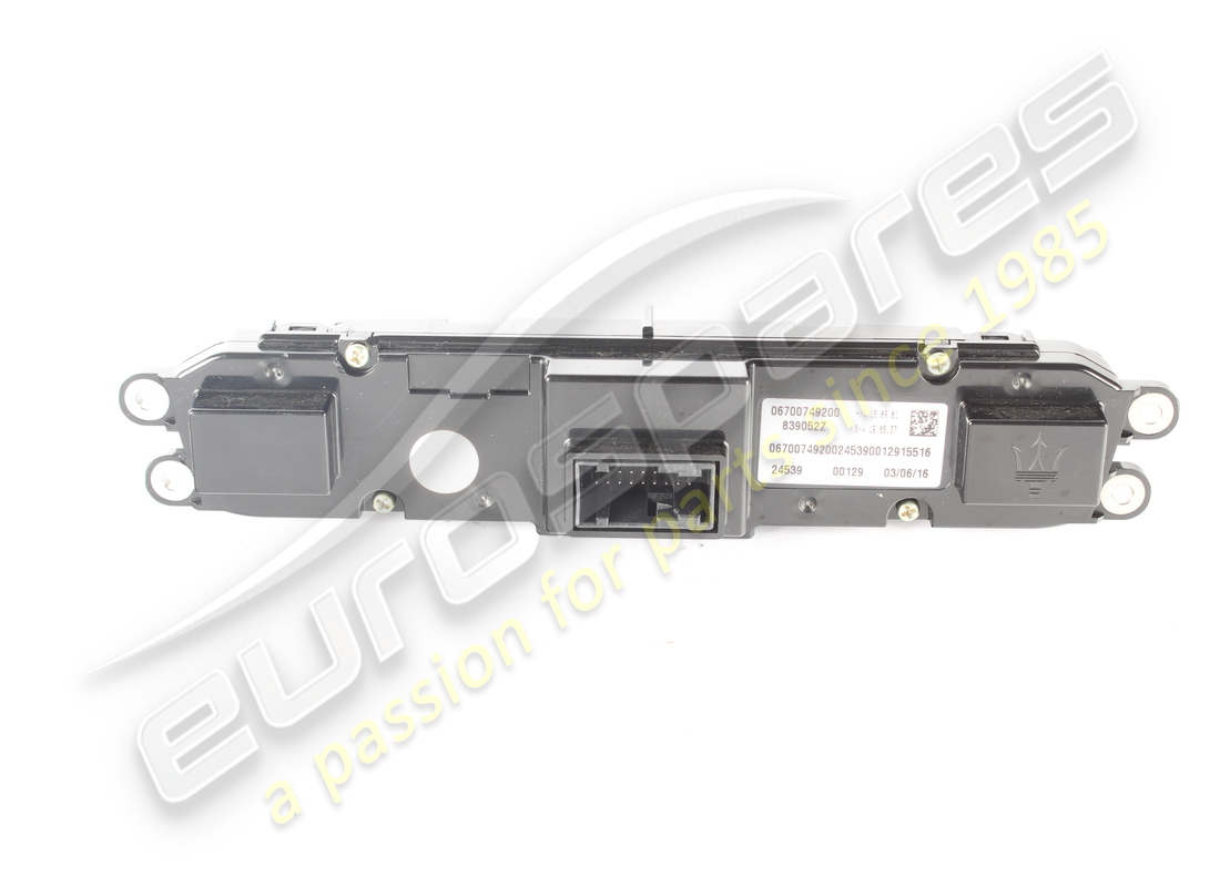 USED MASERATI FRONT A/C CONTROL. PART NUMBER 670074920 (4) used maserati front a/c control. part number 670074920 (4)