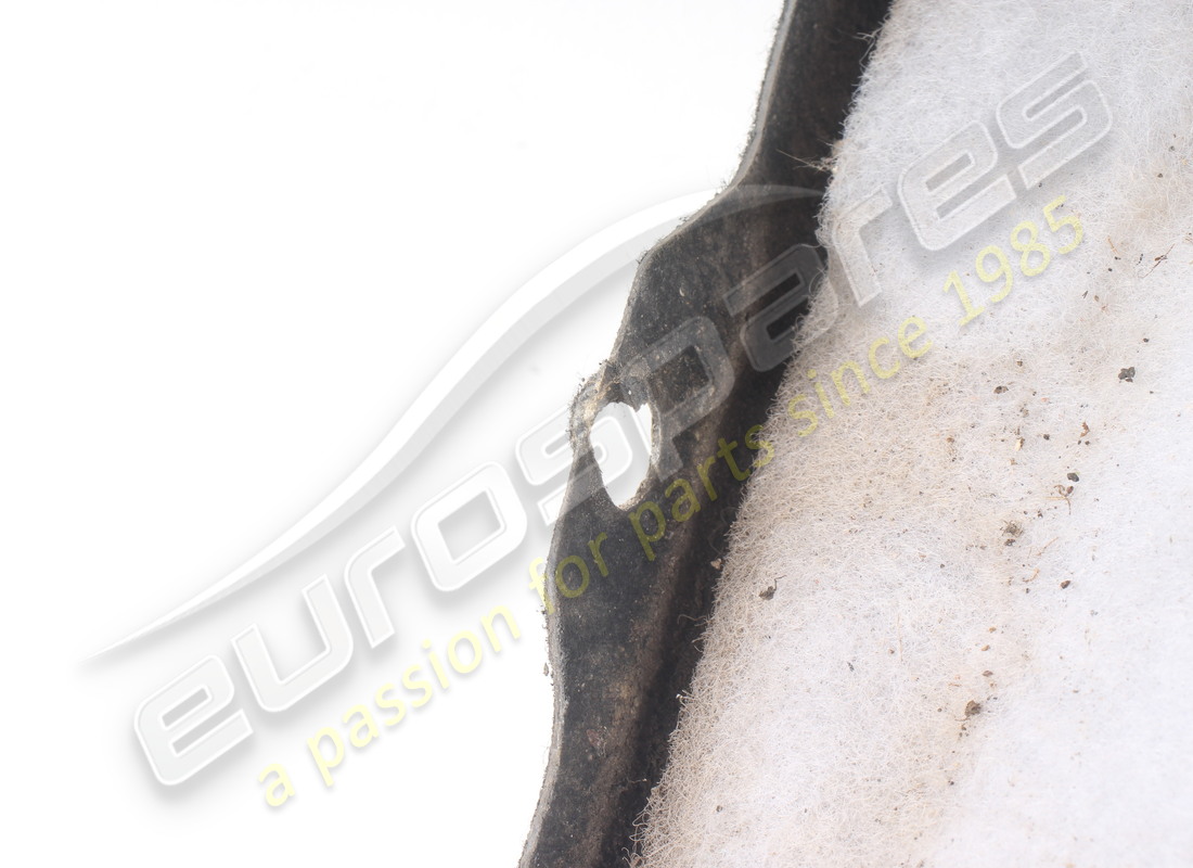 USED FERRARI SHIELD FOR REAR PART OF FRON. PART NUMBER 86874600 (3) used ferrari shield for rear part of fron. part number 86874600 (3)