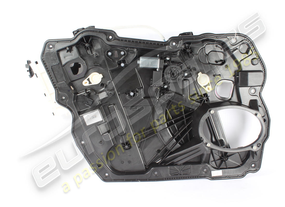 USED MASERATI COMPLETE FRONT LEFT DOOR MOD. PART NUMBER 673014105 (2) used maserati complete front left door mod. part number 673014105 (2)