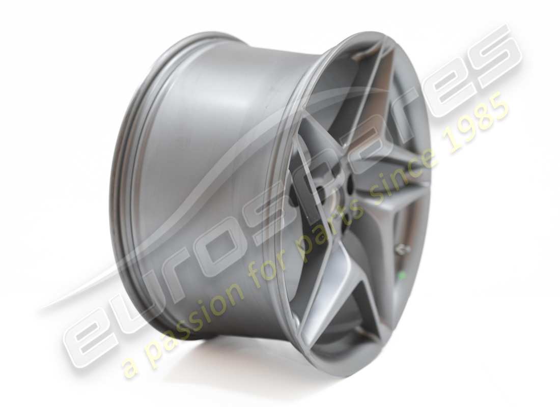 new (other) ferrari lh rear wheel. part number 861253 (2)