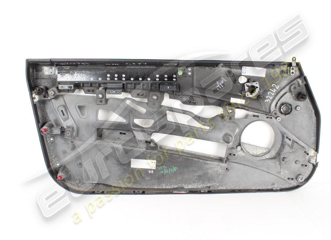damaged eurospares rh inner & upper part of door panel. part number eap1553111 (3)