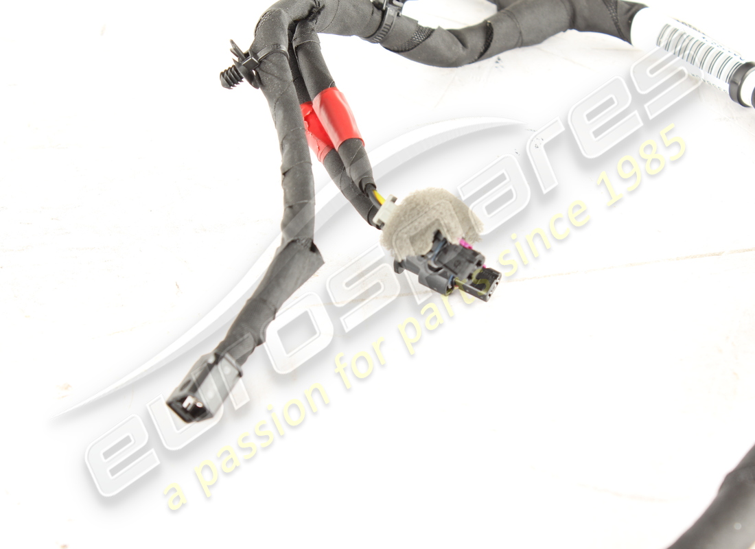 used ferrari cavo paraurti posterior.eur. part number 939840 (3)