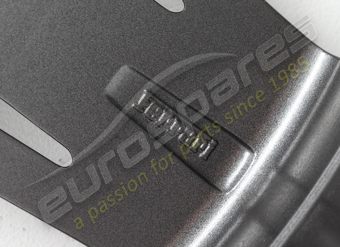 NEW FERRARI REAR WHEEL. PART NUMBER 283187 (4) new ferrari rear wheel. part number 283187 (4)