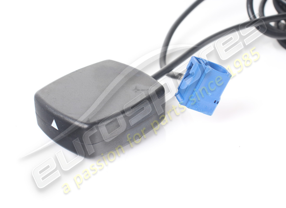 USED FERRARI GLONASS GPS ANTENNA. PART NUMBER 336506 (2) used ferrari glonass gps antenna. part number 336506 (2)