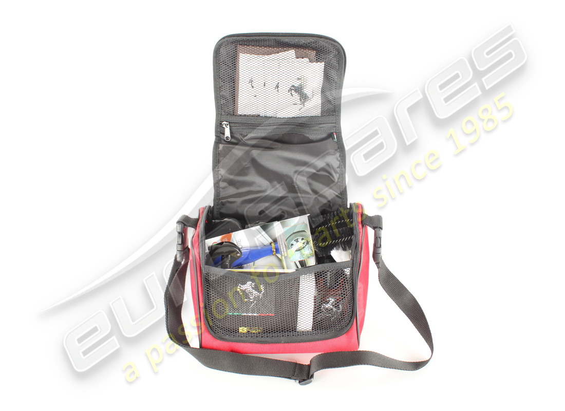 NEW FERRARI CAR CARE EXTERIOR KIT. PART NUMBER 70004078 (3) new ferrari car care exterior kit. part number 70004078 (3)