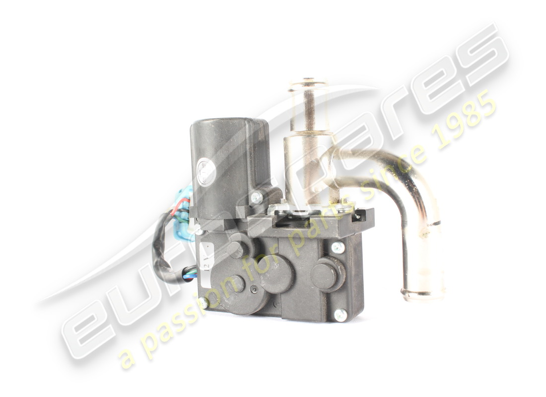 USED FERRARI LH TGK VALVE (HEATER CONTROL). PART NUMBER 67444900 (1) used ferrari lh tgk valve (heater control). part number 67444900 (1)