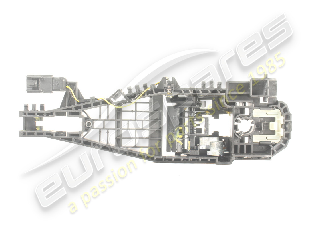 used maserati lh outer handle retaining bracket. part number 670005603 (2)