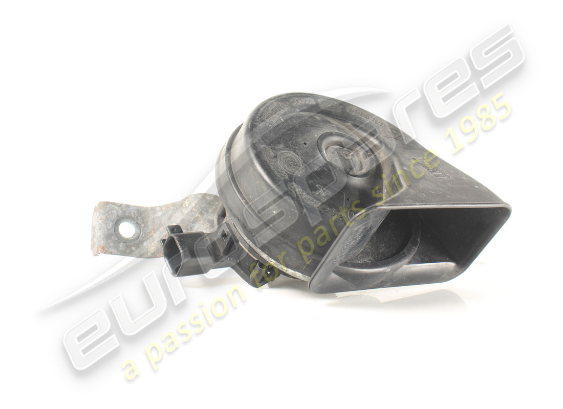 used maserati low tone horn. part number 670038113 (2)