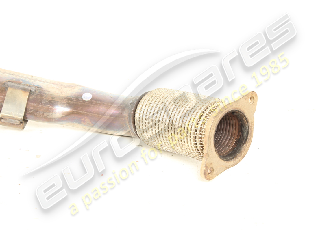 USED MASERATI CENRAL EXHAUST PIPE. PART NUMBER 675001647 (2) used maserati cenral exhaust pipe. part number 675001647 (2)