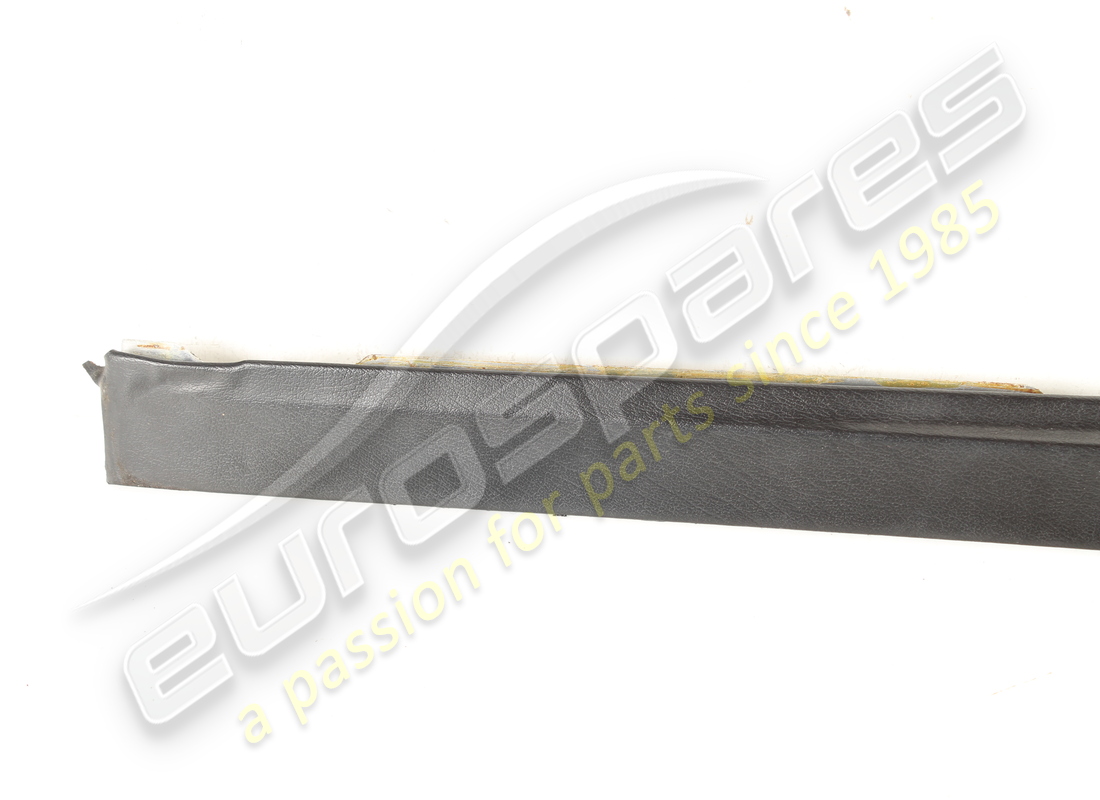 used ferrari lh moulding. part number 61190400 (3)