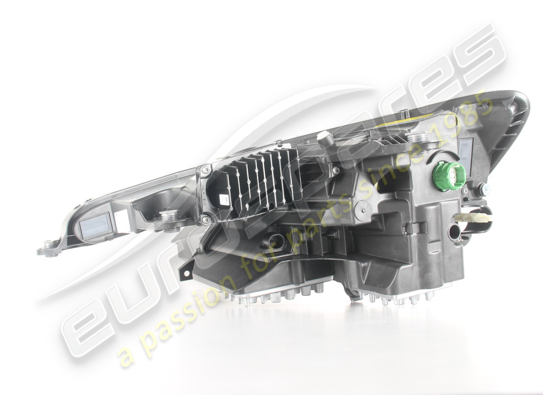 NEW FERRARI RH HEADLAMP. PART NUMBER 981633 (2) new ferrari rh headlamp. part number 981633 (2)