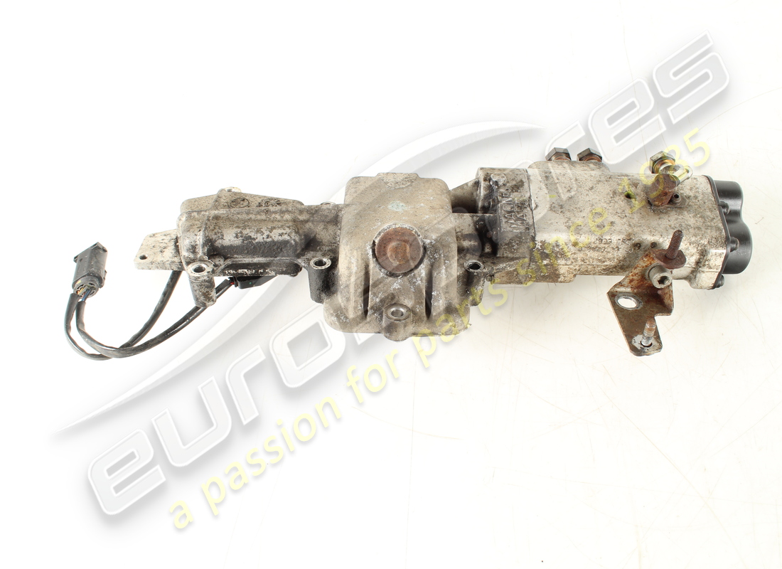 used maserati actuator with cover. part number 183064 (4)