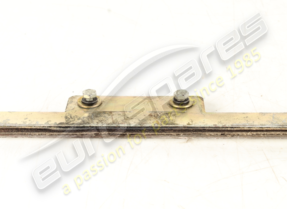 used ferrari lh base for glass. part number 62301400 (3)