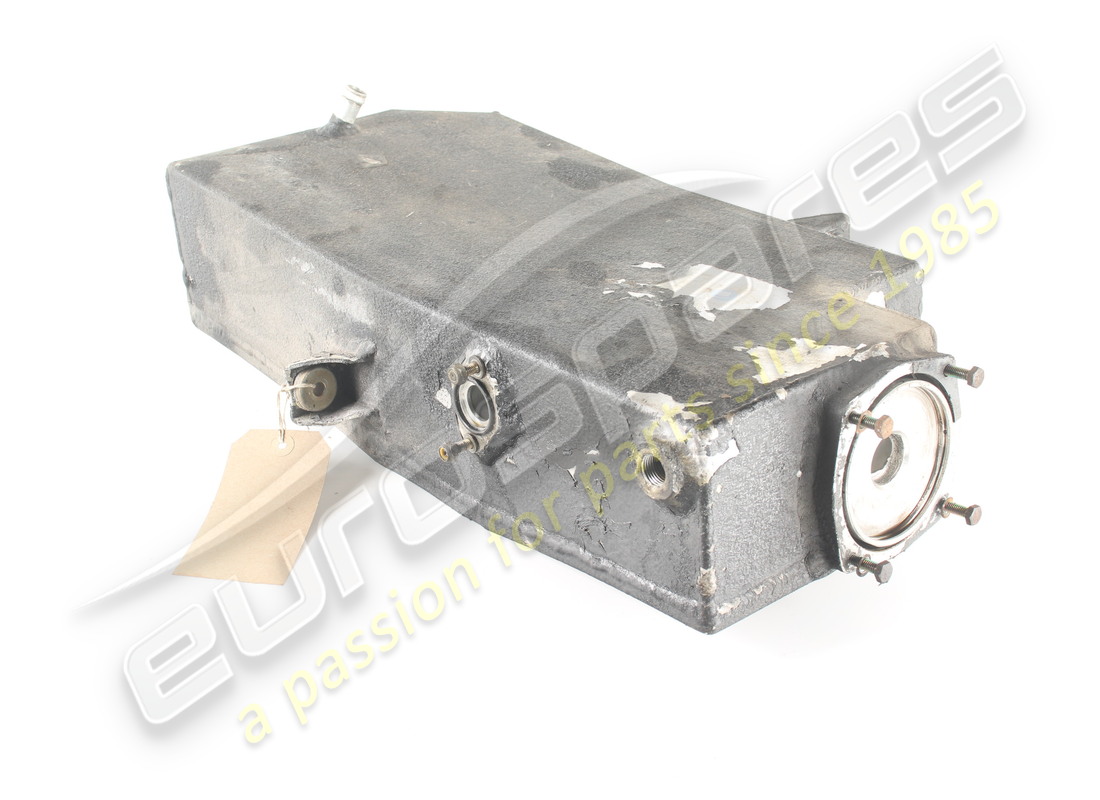 USED FERRARI OIL TANK. PART NUMBER 136428 (1) used ferrari oil tank. part number 136428 (1)