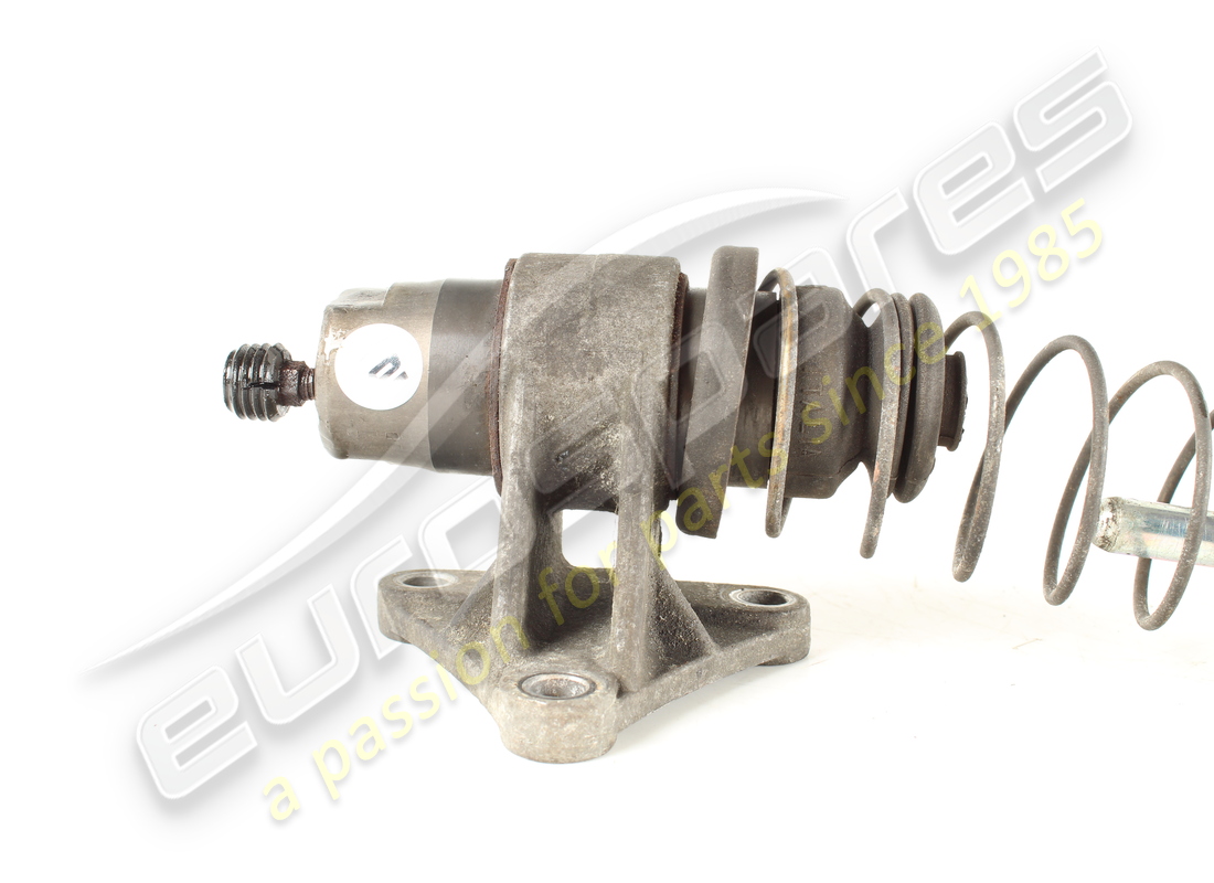 USED EUROSPARES COMPLETE CLUTCH CYLINDER WITH MOUNT. PART NUMBER EAP1726461 (3) used eurospares complete clutch cylinder with mount. part number eap1726461 (3)