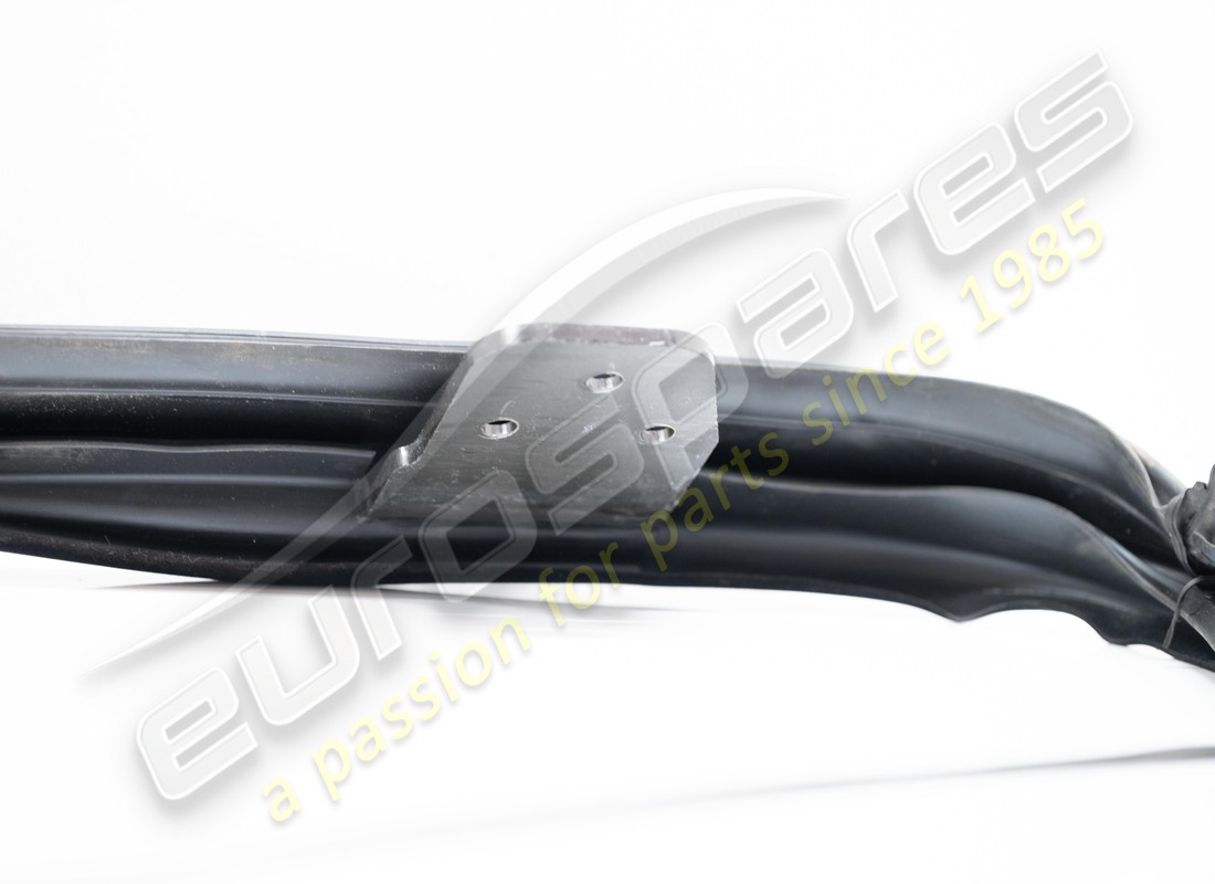 USED FERRARI SCREEN ROOF RUBBER. PART NUMBER 65797300 (4) used ferrari screen roof rubber. part number 65797300 (4)